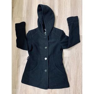 1 preowned black pea coat size M